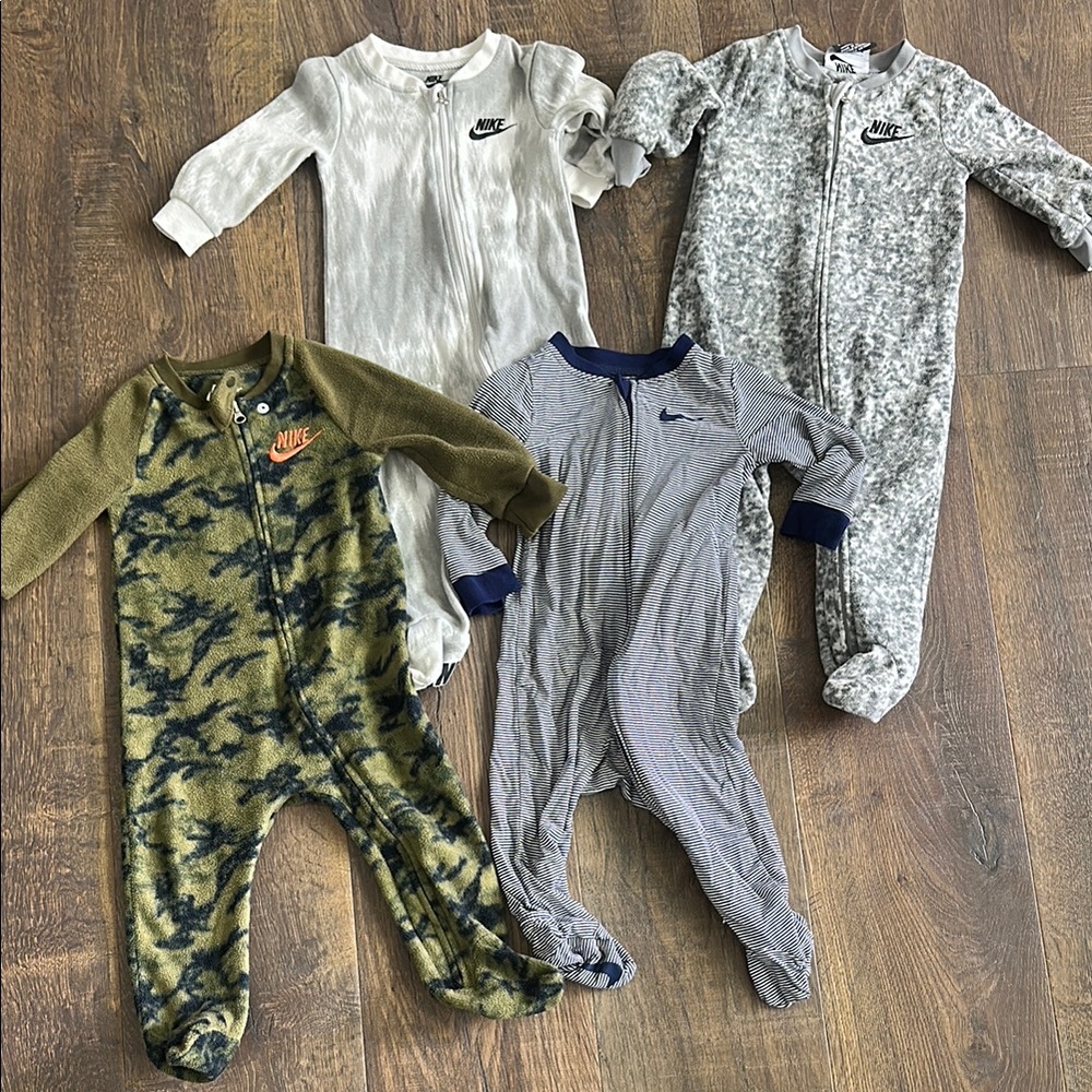 Nike Kids One Piece Set - Green, Gray, Cream